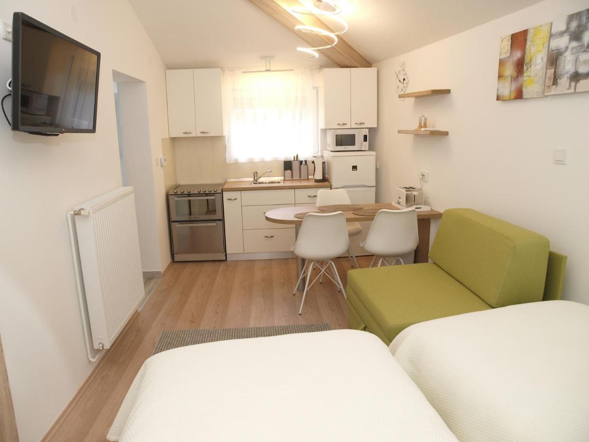 Cozy Studio Apartment Tian In Загреб Экстерьер фото