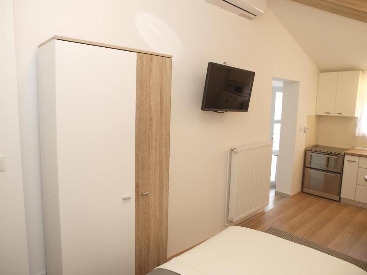 Cozy Studio Apartment Tian In Загреб Экстерьер фото